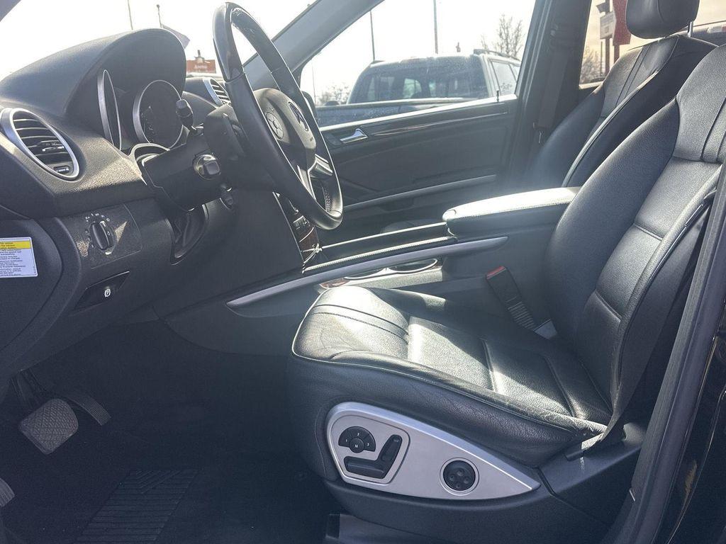 used 2010 Mercedes-Benz M-Class car, priced at $14,995