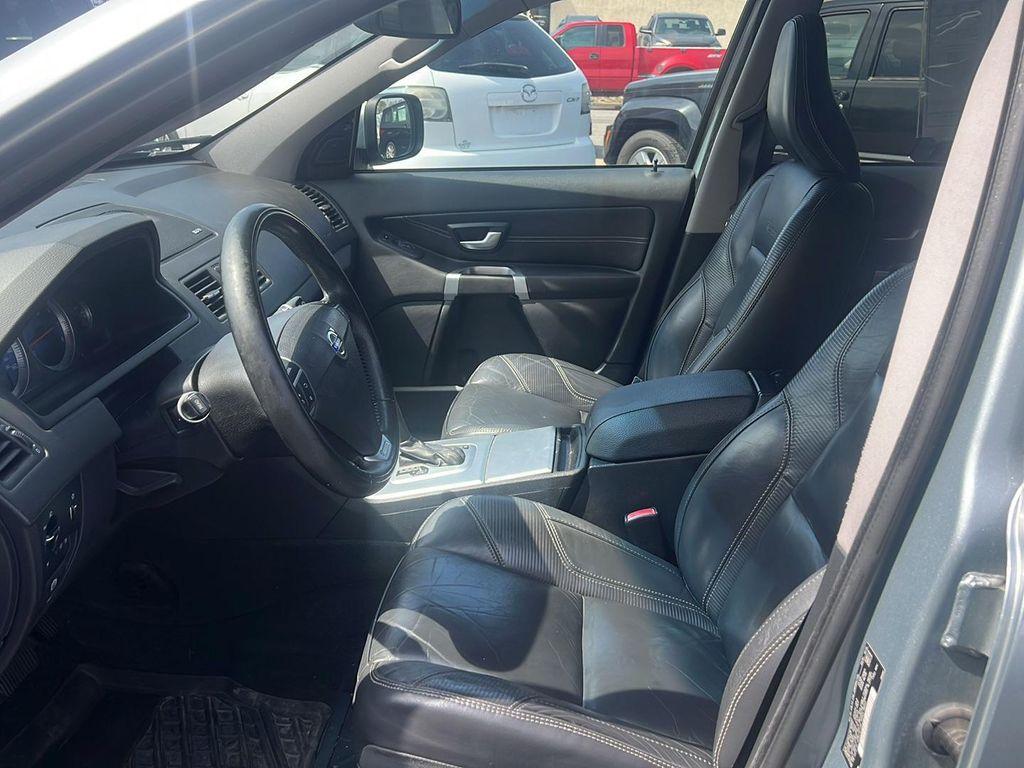 used 2014 Volvo XC90 car, priced at $14,995