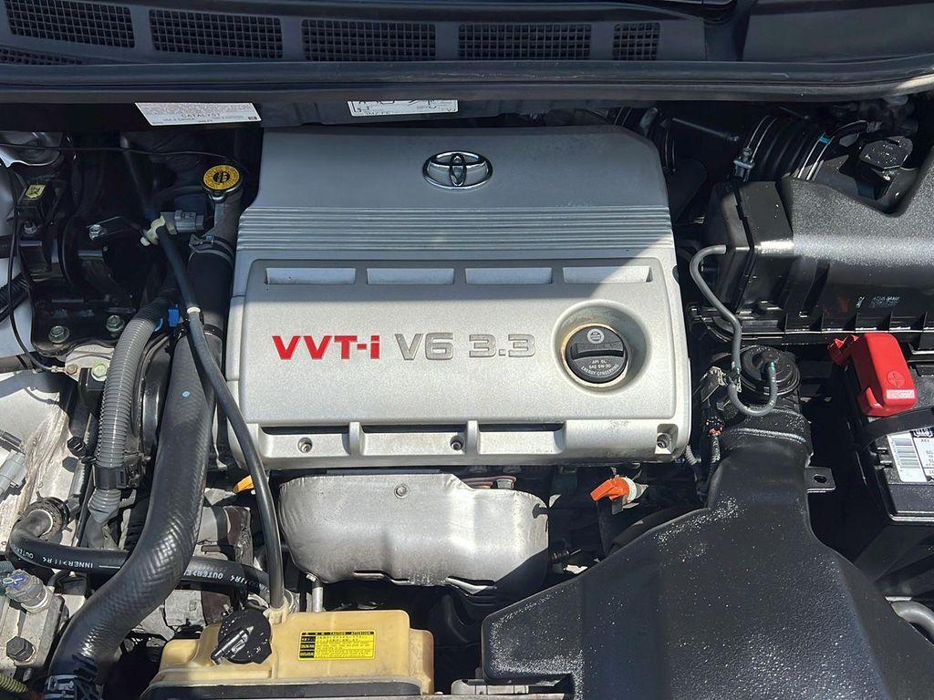 used 2006 Toyota Sienna car, priced at $12,995
