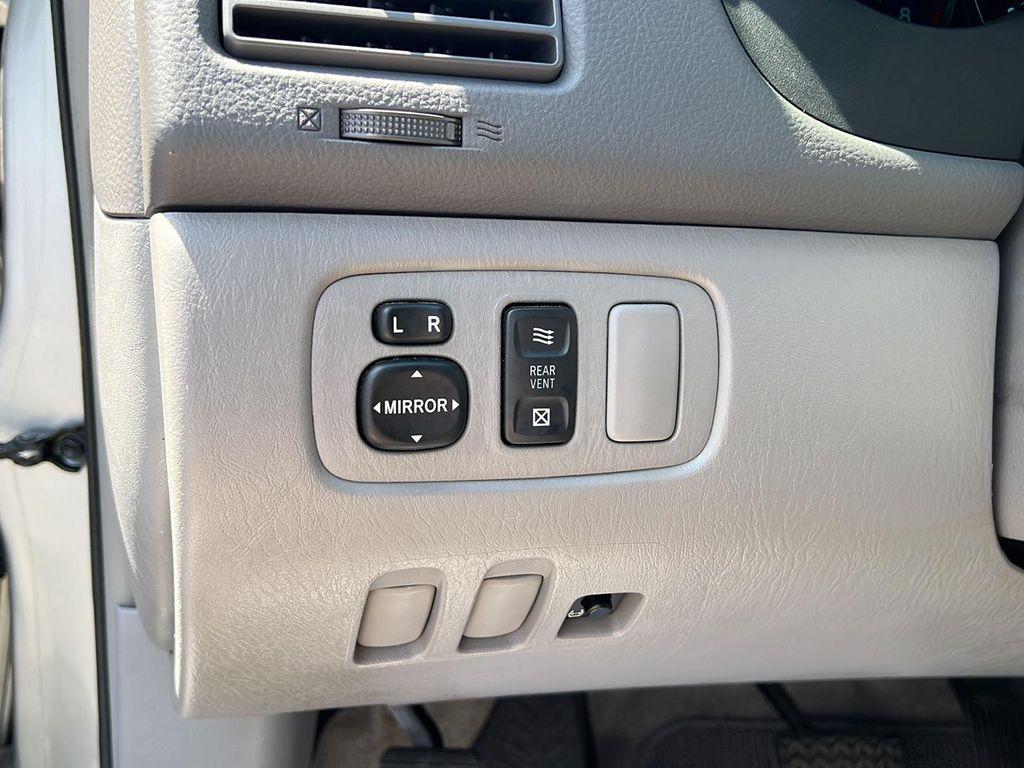 used 2006 Toyota Sienna car, priced at $12,995