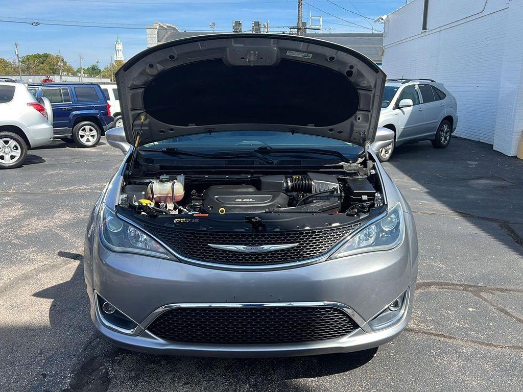 used 2017 Chrysler Pacifica car, priced at $15,995