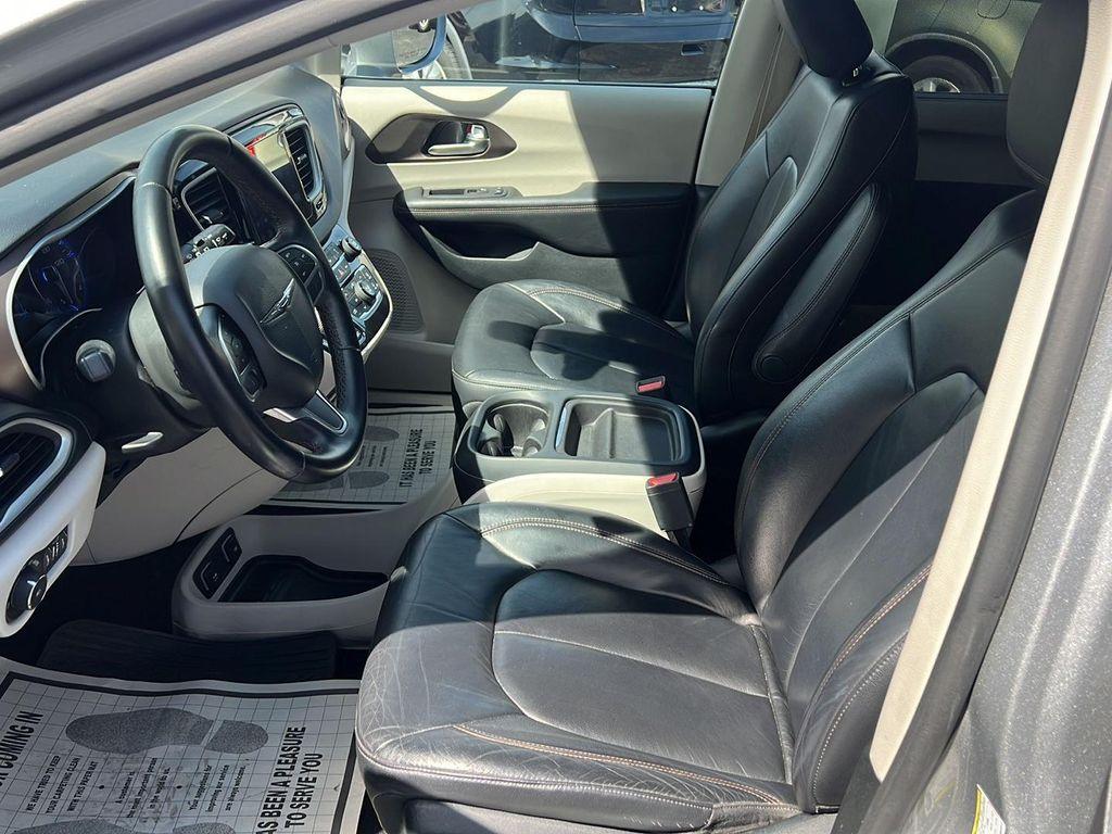 used 2017 Chrysler Pacifica car, priced at $15,995