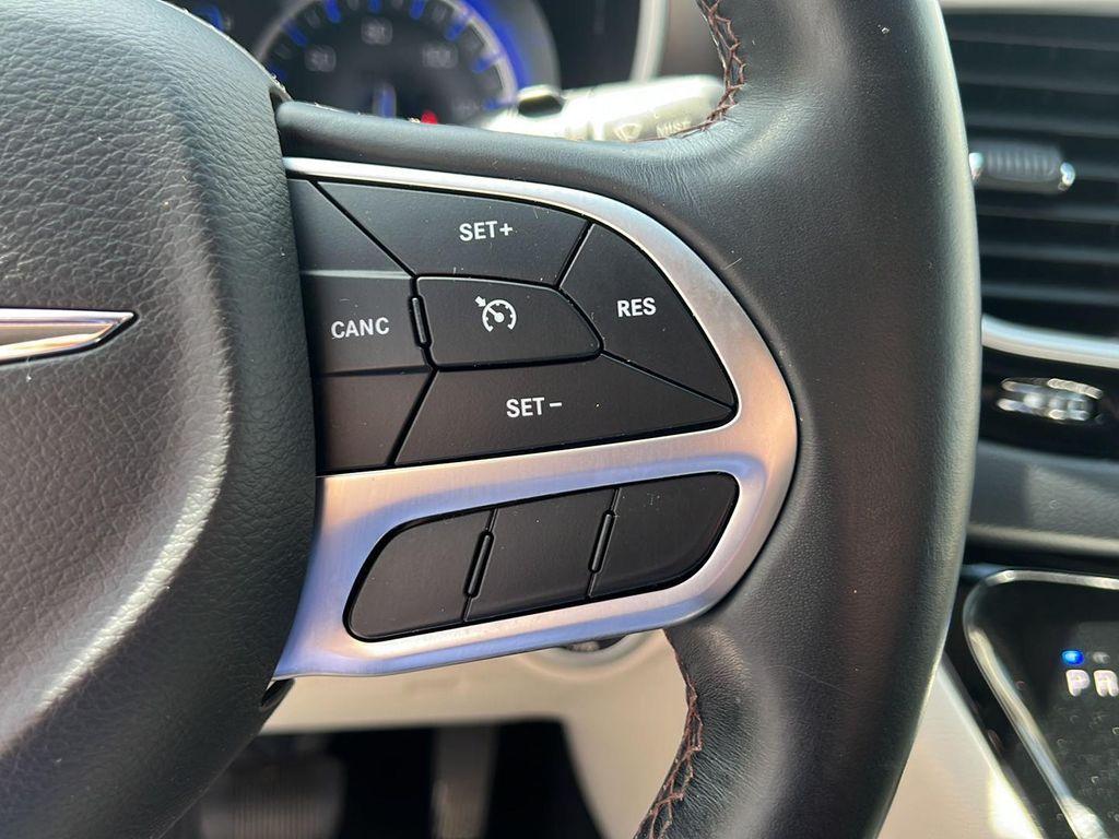 used 2017 Chrysler Pacifica car, priced at $15,995