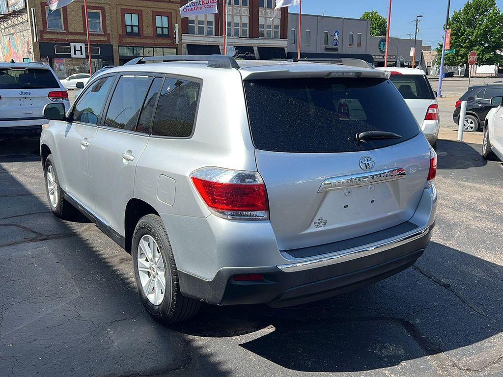 used 2011 Toyota Highlander car, priced at $15,995