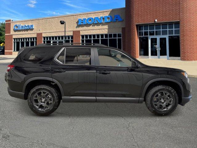 new 2025 Honda Pilot car, priced at $51,330