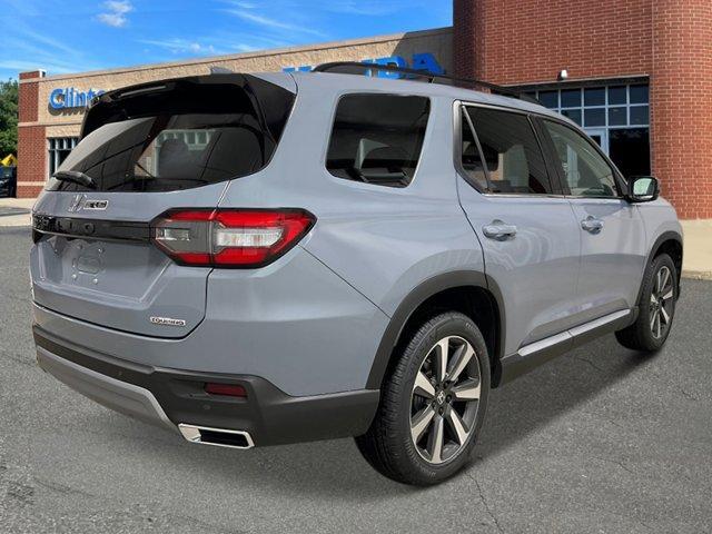 new 2025 Honda Pilot car, priced at $51,550