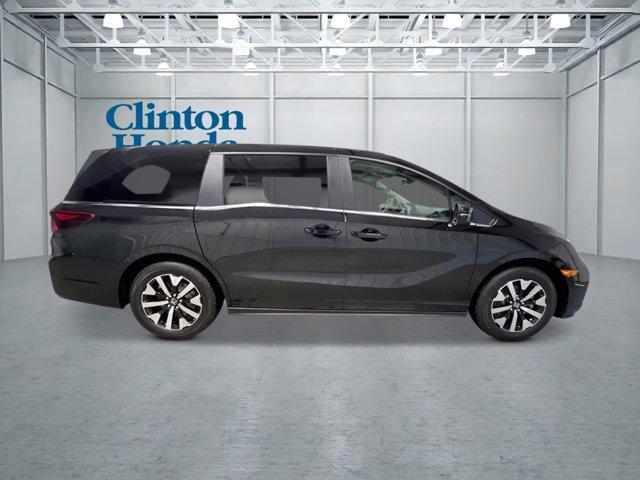 new 2026 Honda Odyssey car, priced at $44,290