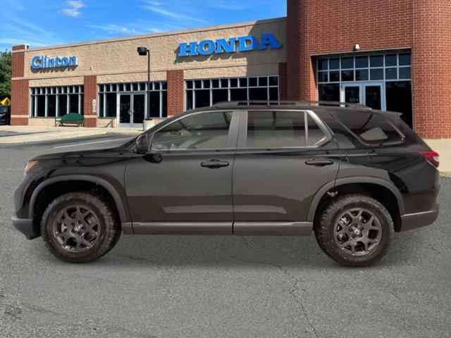 new 2025 Honda Pilot car, priced at $50,895