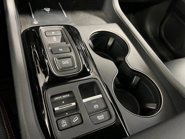 new 2025 Honda Pilot car, priced at $50,895