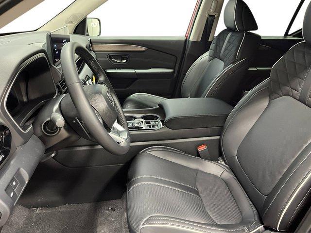 new 2026 Honda Pilot car, priced at $55,839