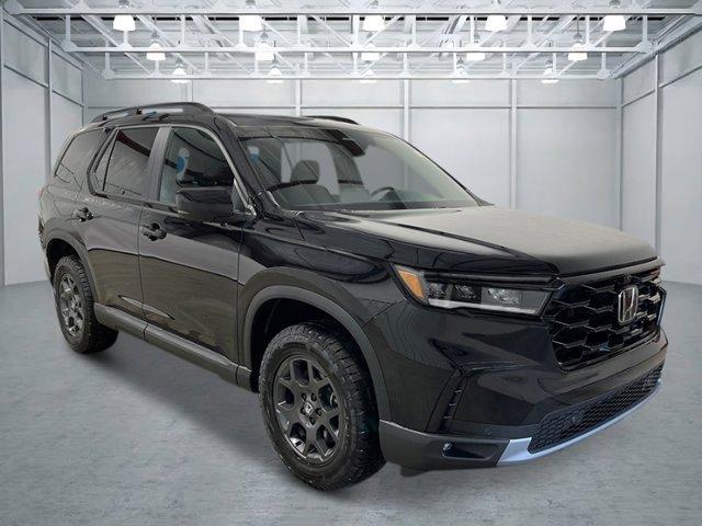 new 2025 Honda Pilot car, priced at $50,895