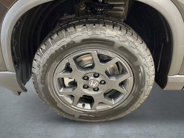 new 2025 Honda Pilot car, priced at $50,895