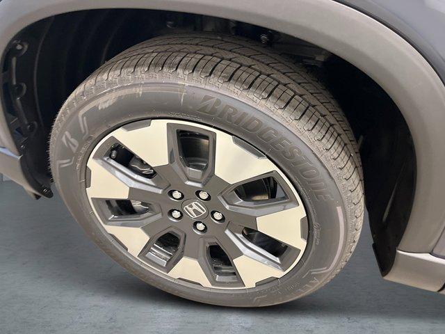 new 2026 Honda Pilot car, priced at $55,839