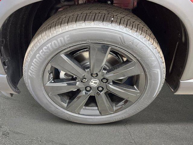 new 2025 Honda Pilot car, priced at $56,530