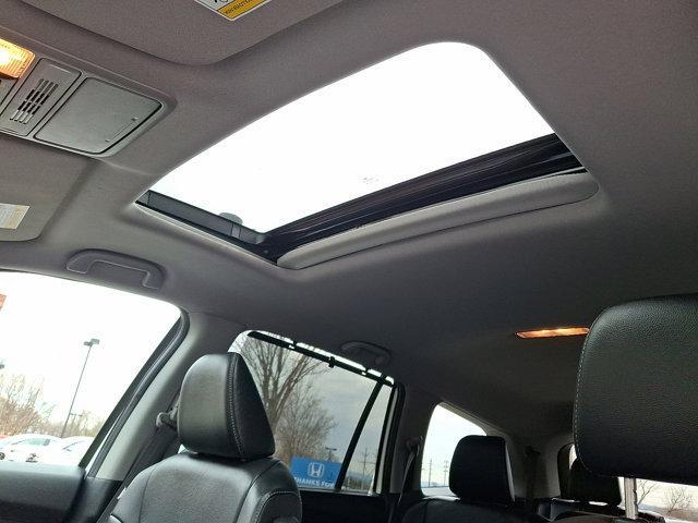 used 2022 Honda Pilot car, priced at $32,798