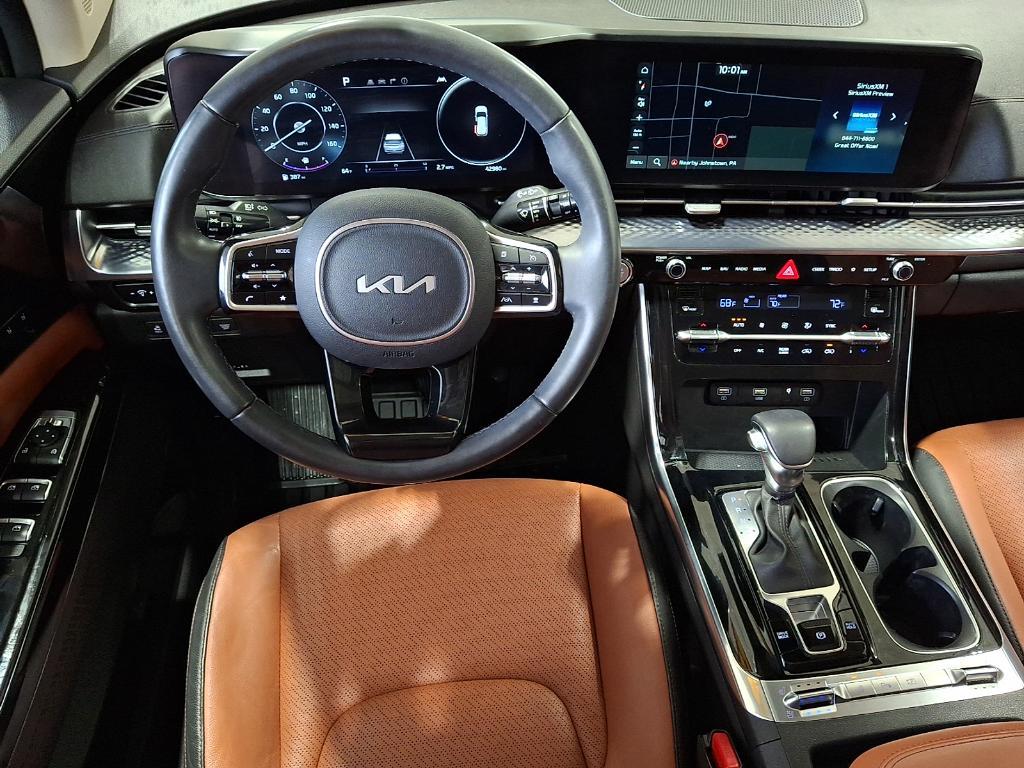 used 2023 Kia Carnival car, priced at $37,990