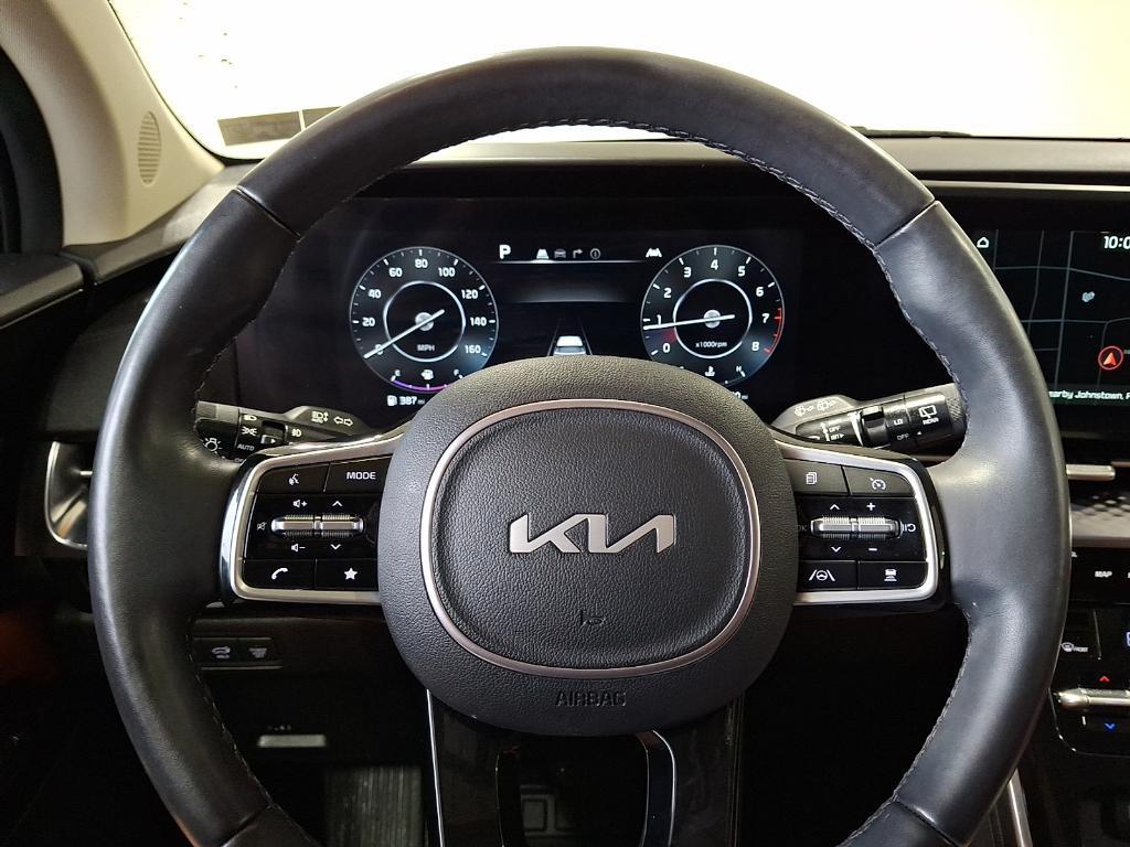 used 2023 Kia Carnival car, priced at $37,990