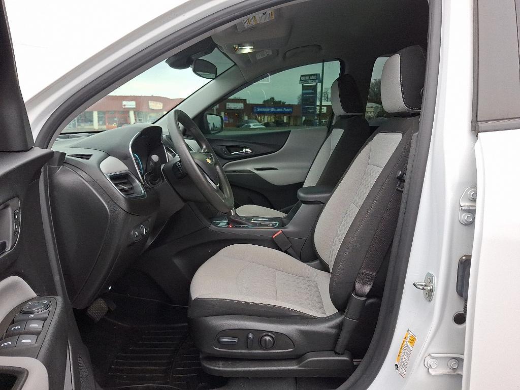 used 2022 Chevrolet Equinox car, priced at $19,990