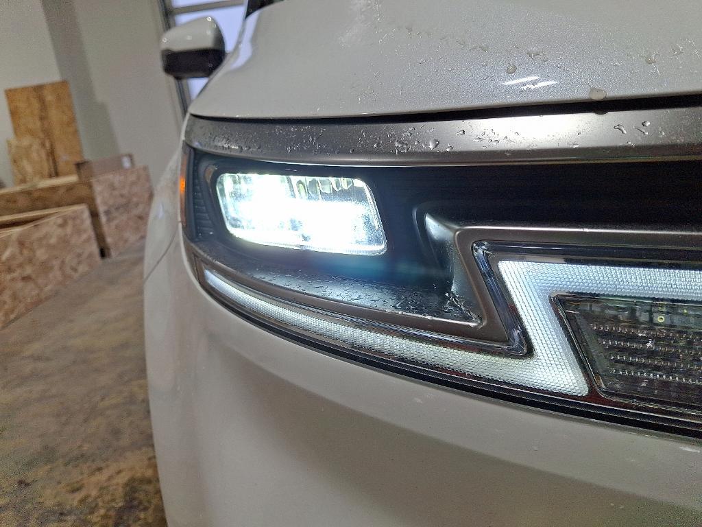 used 2024 Kia Carnival car, priced at $39,990