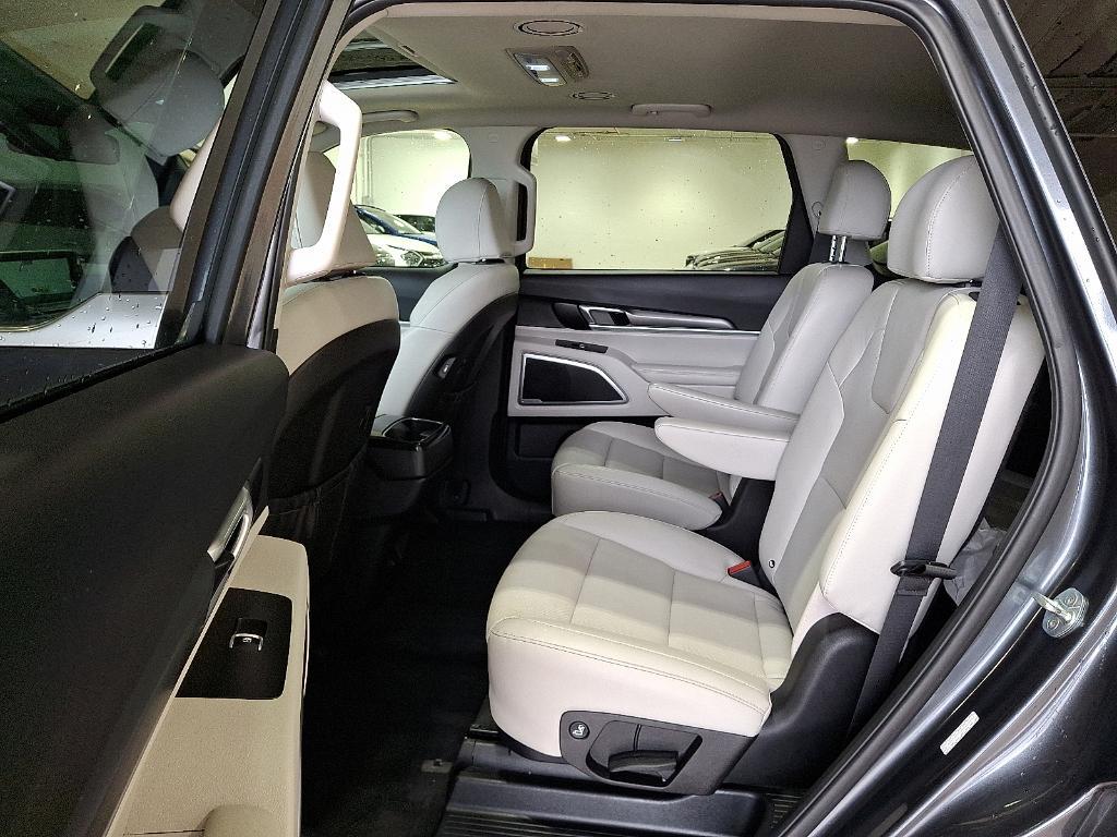 used 2022 Kia Telluride car, priced at $33,490