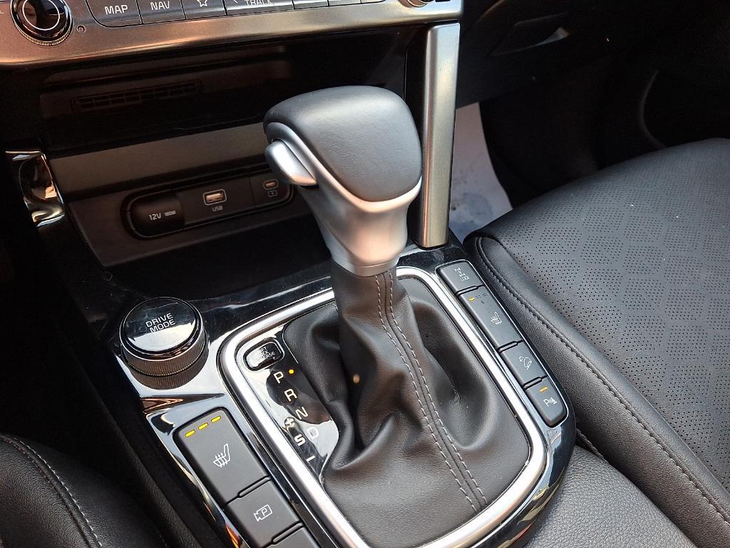 used 2025 Kia Seltos car, priced at $26,990