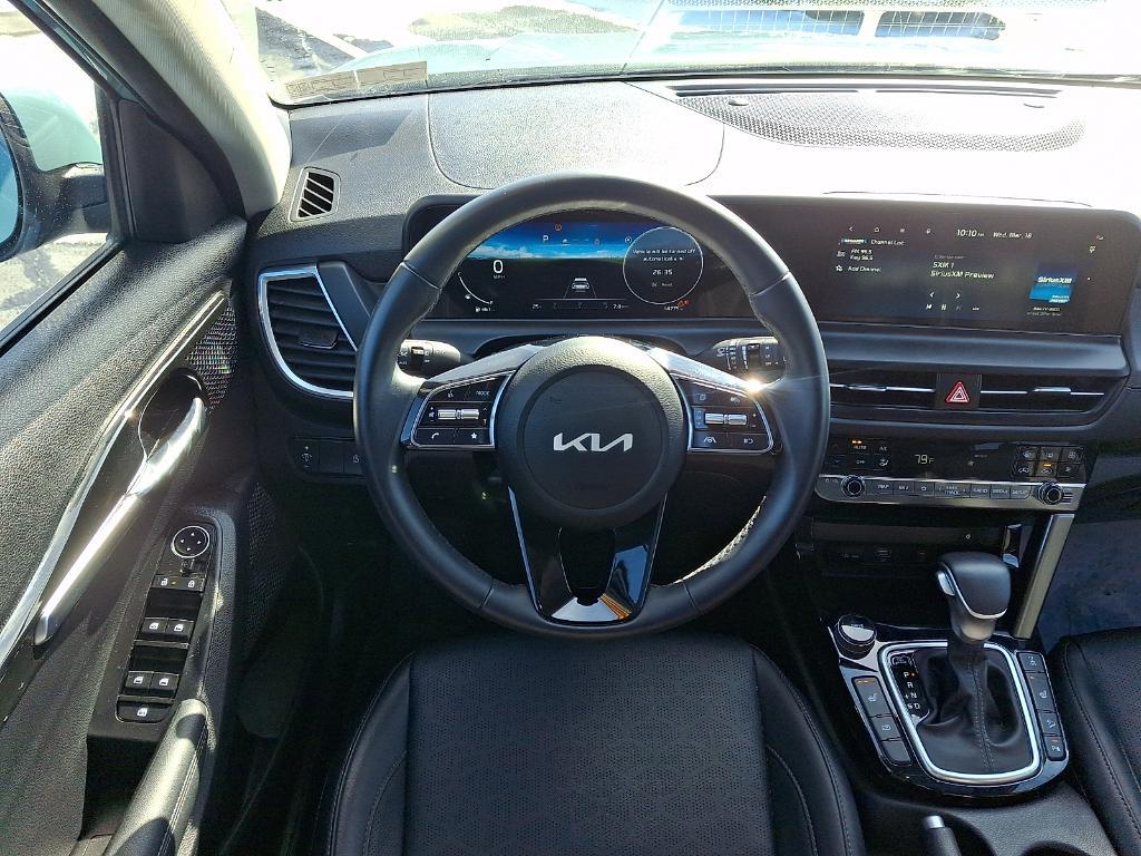 used 2025 Kia Seltos car, priced at $26,990