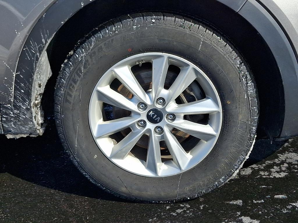 used 2019 Kia Sorento car, priced at $12,990