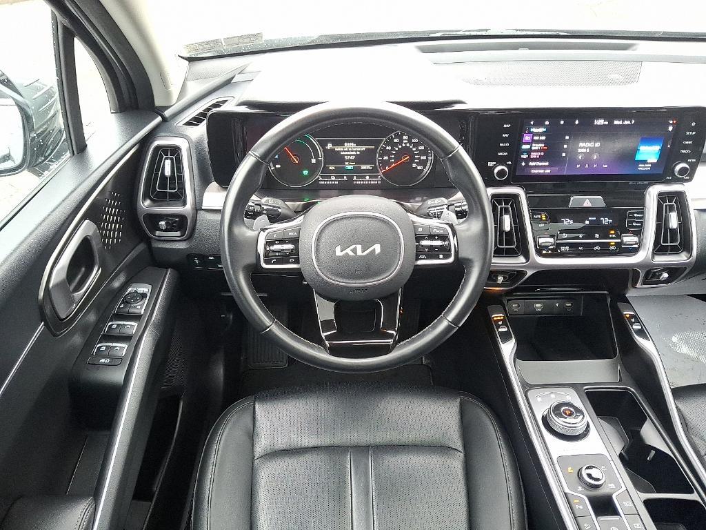 used 2023 Kia Sorento Hybrid car, priced at $29,990