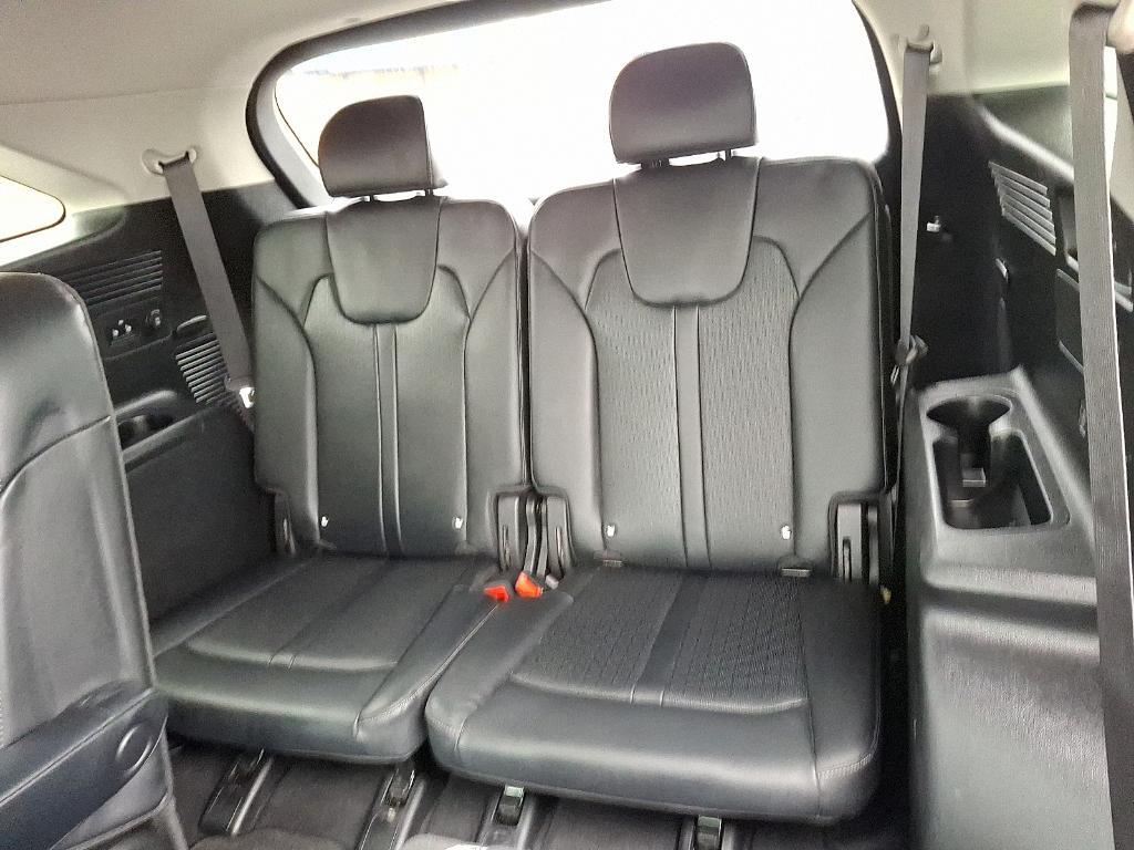 used 2023 Kia Sorento Hybrid car, priced at $29,990