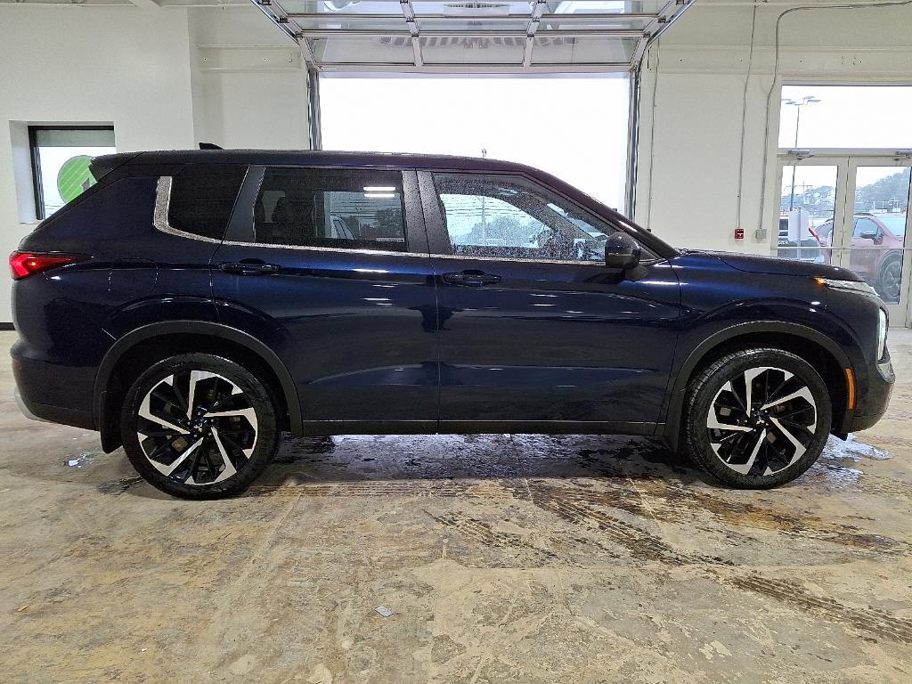 used 2024 Mitsubishi Outlander car, priced at $24,990
