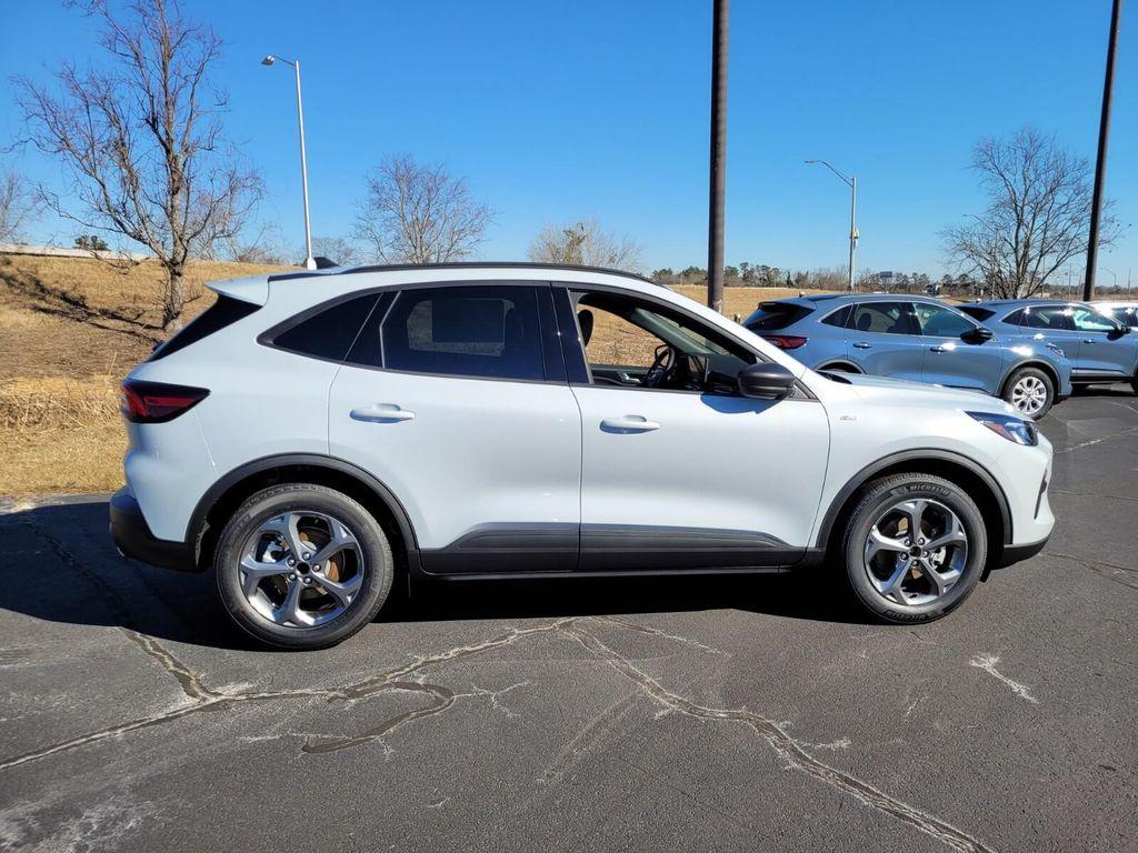 new 2025 Ford Escape car, priced at $25,382