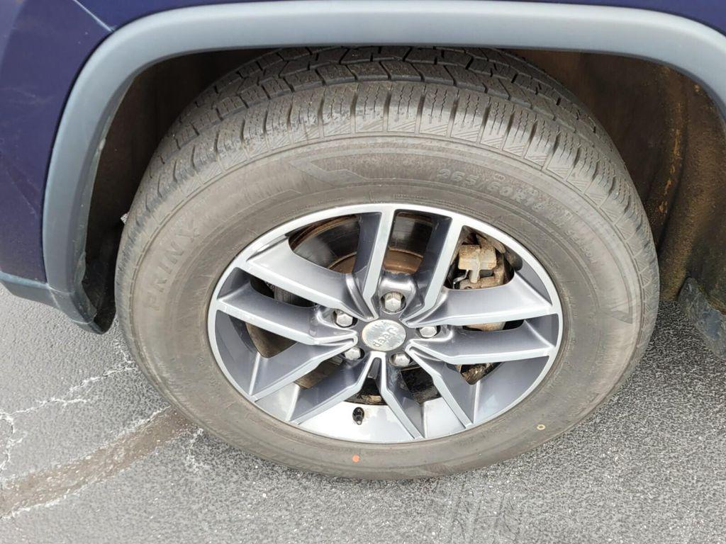 used 2017 Jeep Grand Cherokee car, priced at $11,988