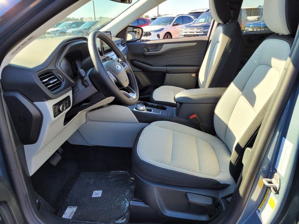 new 2025 Ford Escape car, priced at $23,304