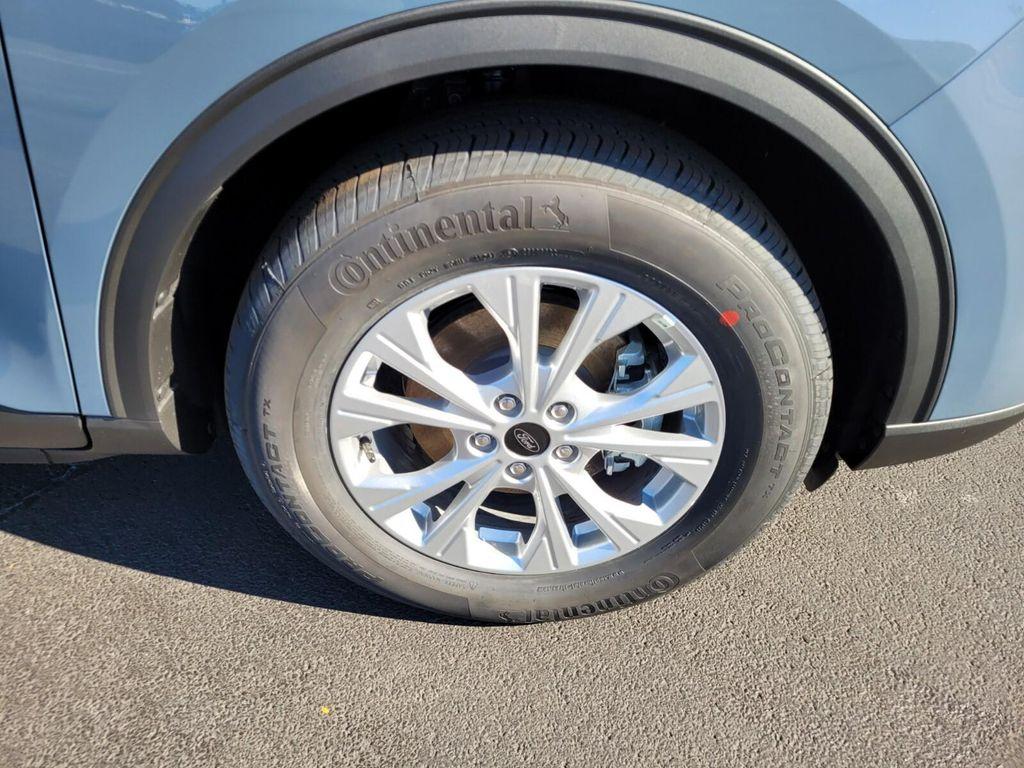 new 2025 Ford Escape car, priced at $23,304