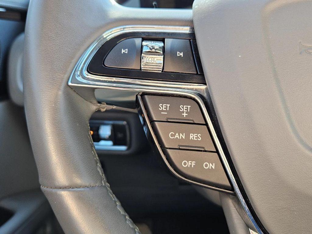 used 2023 Lincoln Nautilus car, priced at $45,995