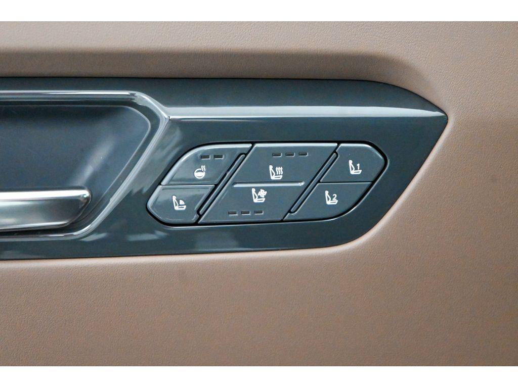 new 2026 Kia EV9 car, priced at $73,030