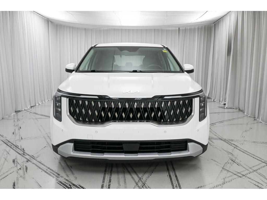 used 2025 Kia Carnival car, priced at $35,034
