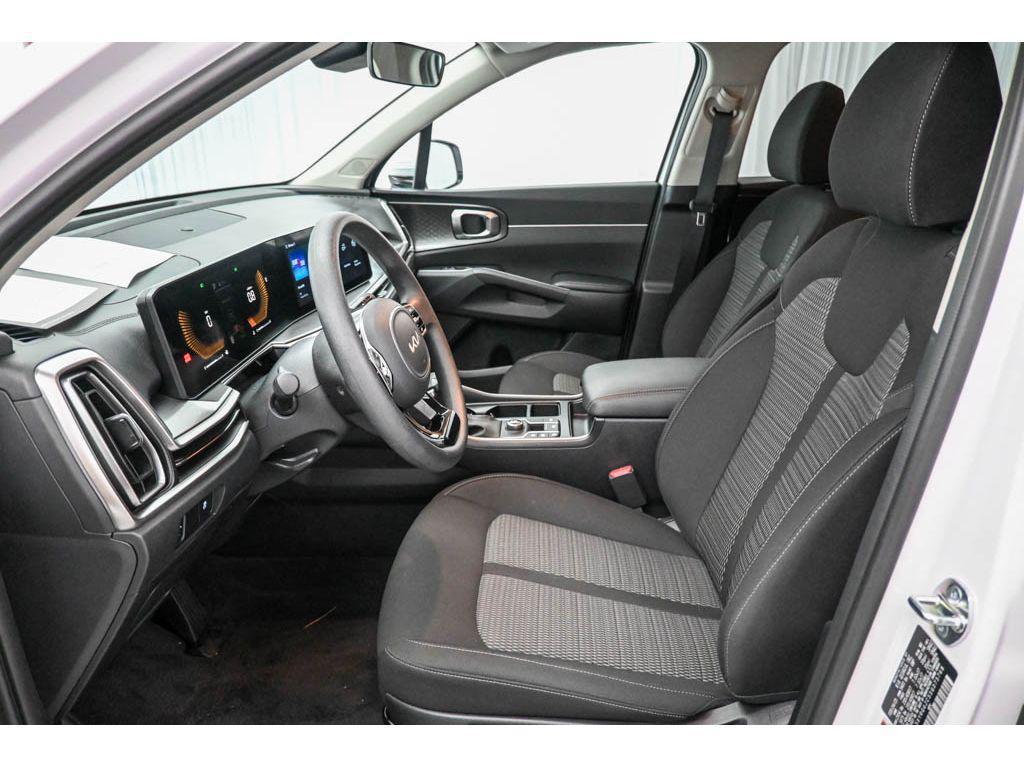 used 2025 Kia Sorento car, priced at $28,195