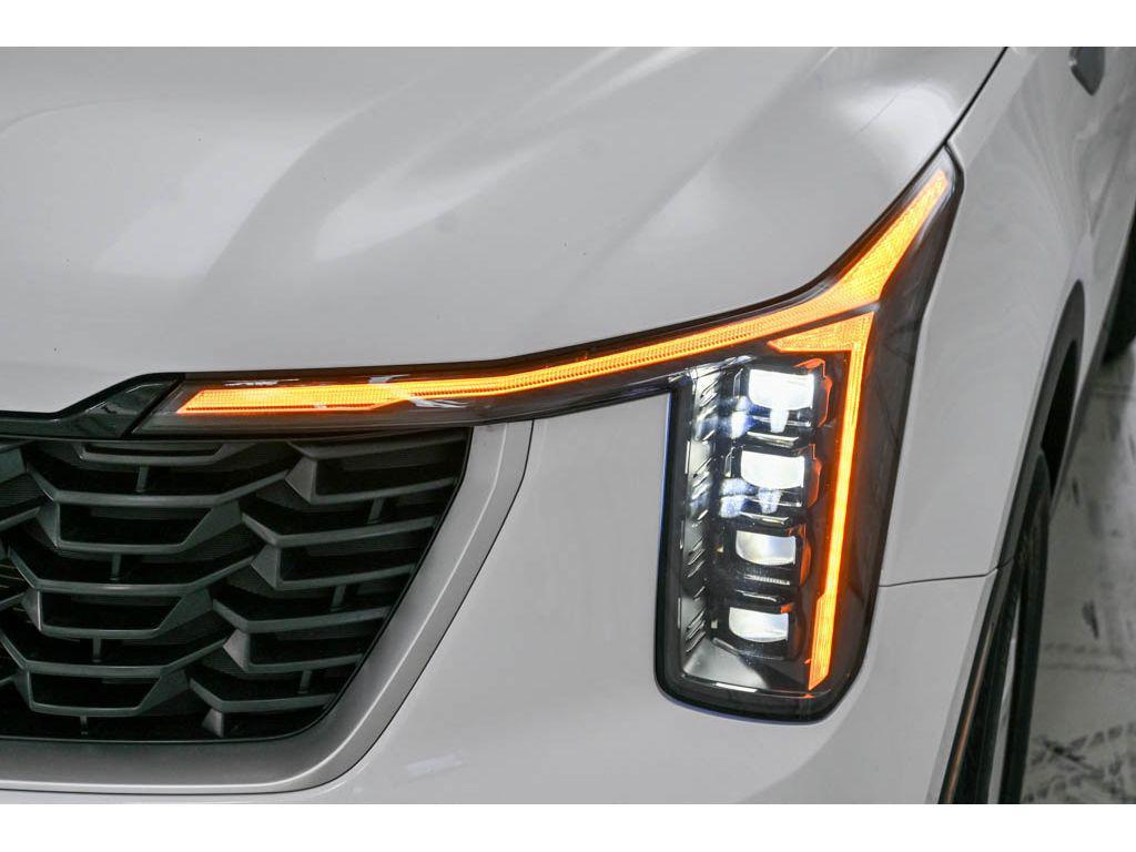 used 2025 Kia Sorento car, priced at $28,195