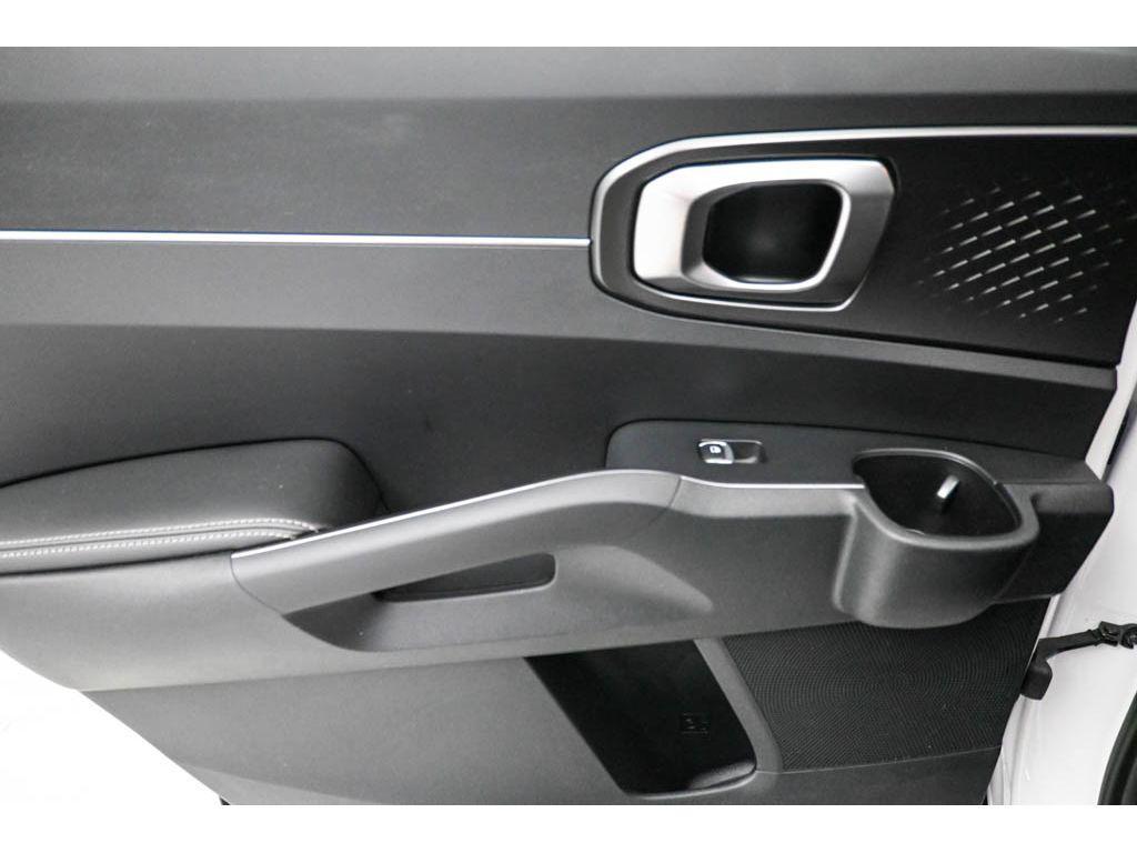 used 2025 Kia Sorento car, priced at $28,195