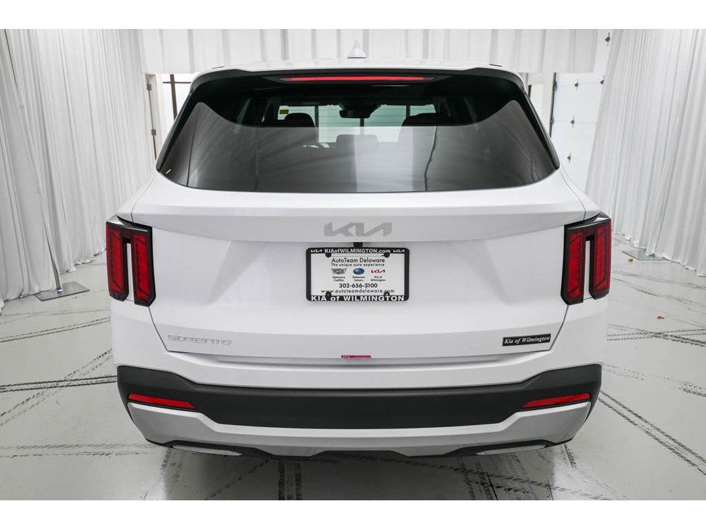 used 2025 Kia Sorento car, priced at $28,195
