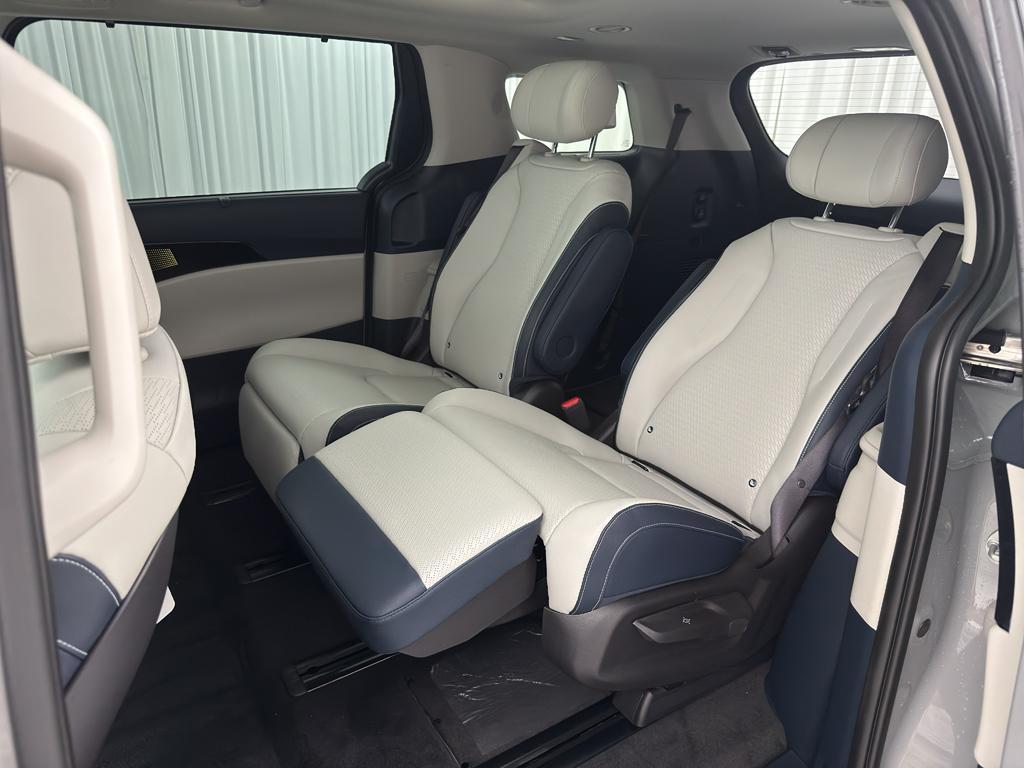 new 2026 Kia Carnival car, priced at $51,785