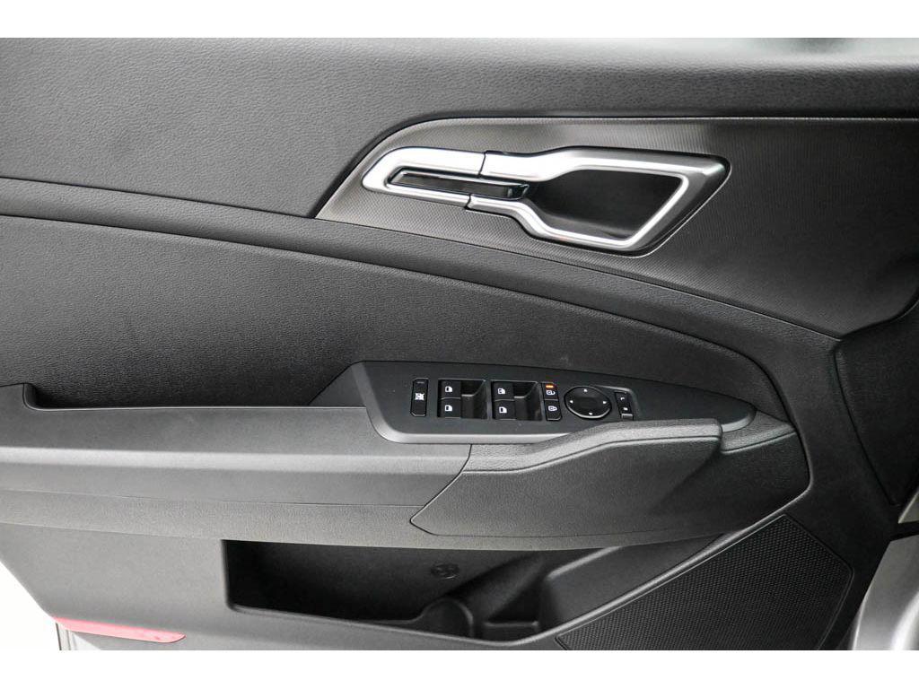 new 2026 Kia Sportage Hybrid car, priced at $32,310