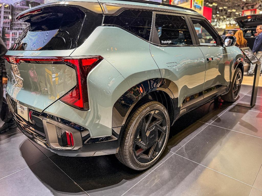 new 2027 Kia Seltos car, priced at $31,879