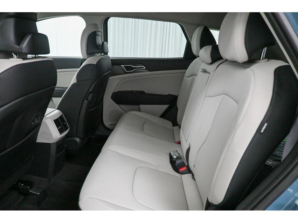 new 2026 Kia Sportage Hybrid car, priced at $35,610