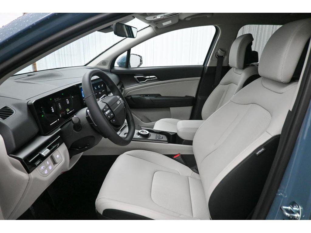 new 2026 Kia Sportage Hybrid car, priced at $35,610