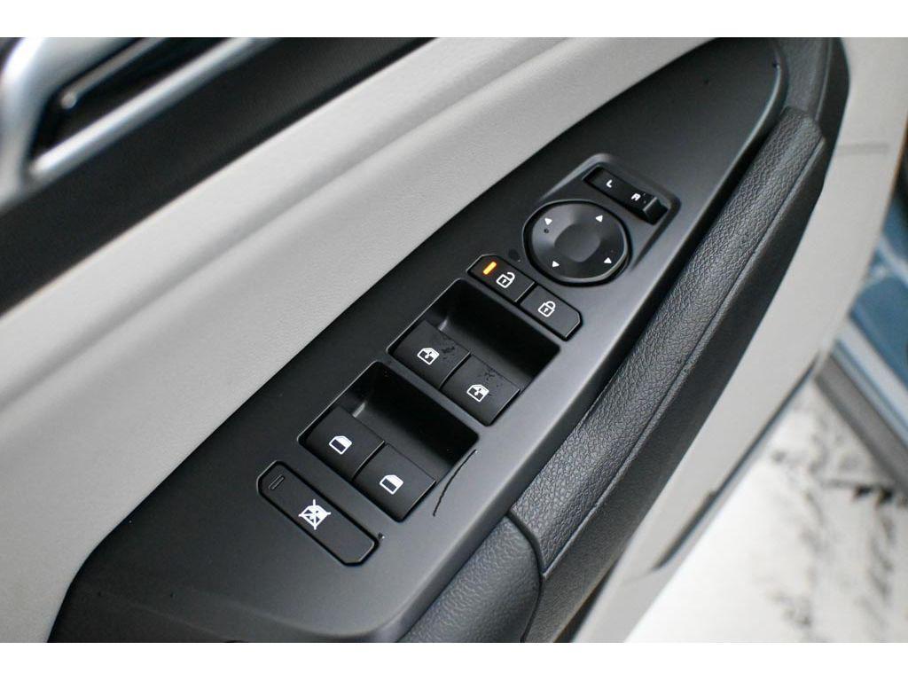 new 2026 Kia Sportage Hybrid car, priced at $35,610