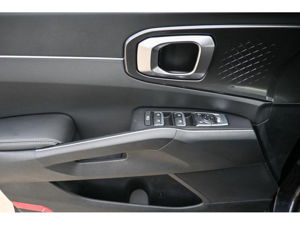 new 2026 Kia Sorento car, priced at $40,970