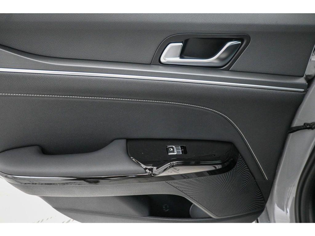 new 2027 Kia K5 car, priced at $31,279