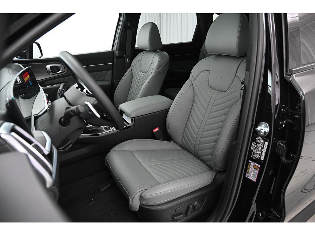 new 2025 Kia Sorento car, priced at $46,725